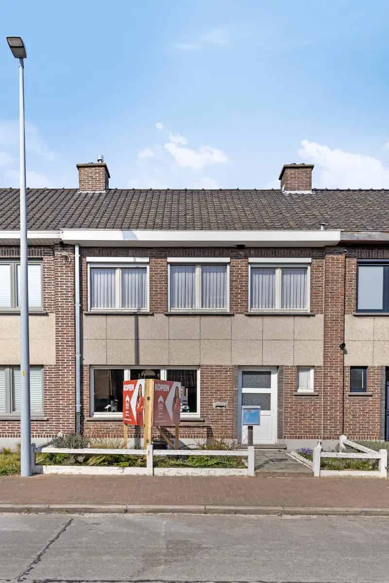Te renoveren woning Wielsbeke 3 slaapkamers garage tuin