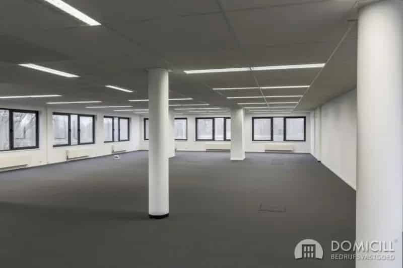 Kantoorruimte Roeselare 307m² Ring Parking