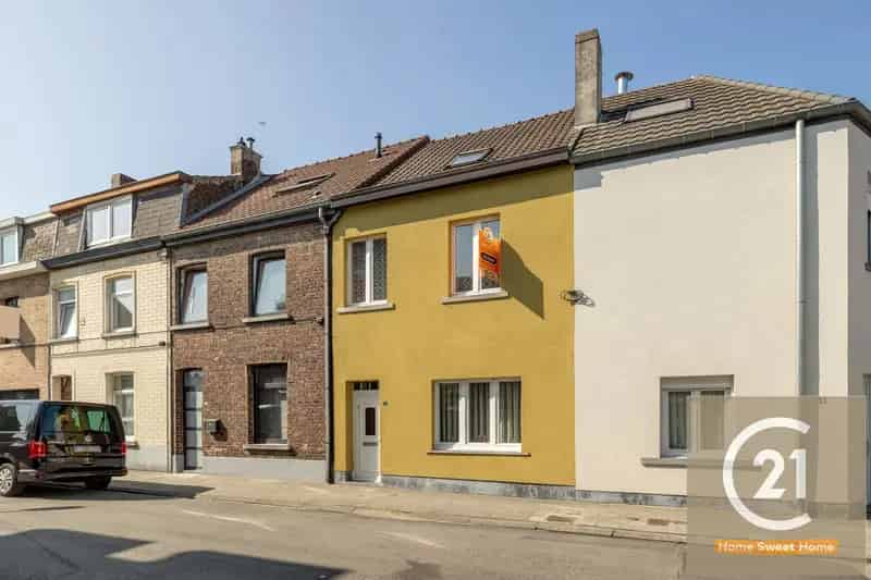 Huis te huur 3 slaapkamers rustige woonwijk