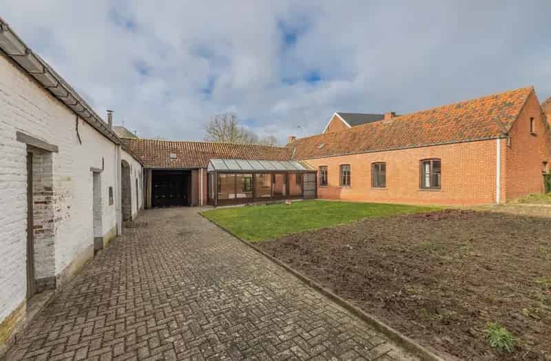 Bouwgrond te koop Steenhuize Wijnhuize