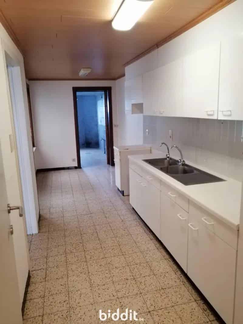 Gezinswoning met Tuin en 3 Slaapkamers