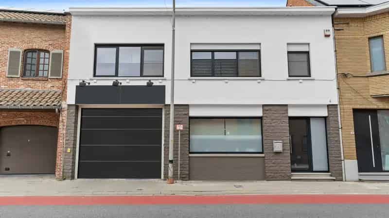 Huis te huur Londerzeel: Instapklare woning met handelspandatelier