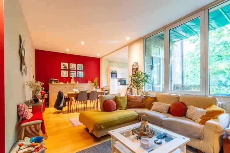 Appartement te koop: 99m², 1 slaapkamer, bureau, terras