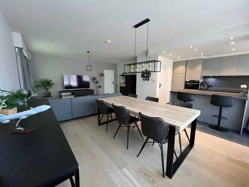 Appartement te koop Maria-ter-Heide: 3 slaapkamers, gerenoveerd