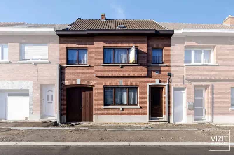 Ruim woonhuis doodlopende straat