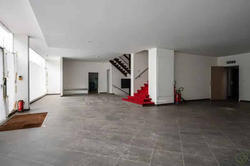 Handelspand te Koop Eeklo:  Woonproject Kantoorruimtes Appartementen