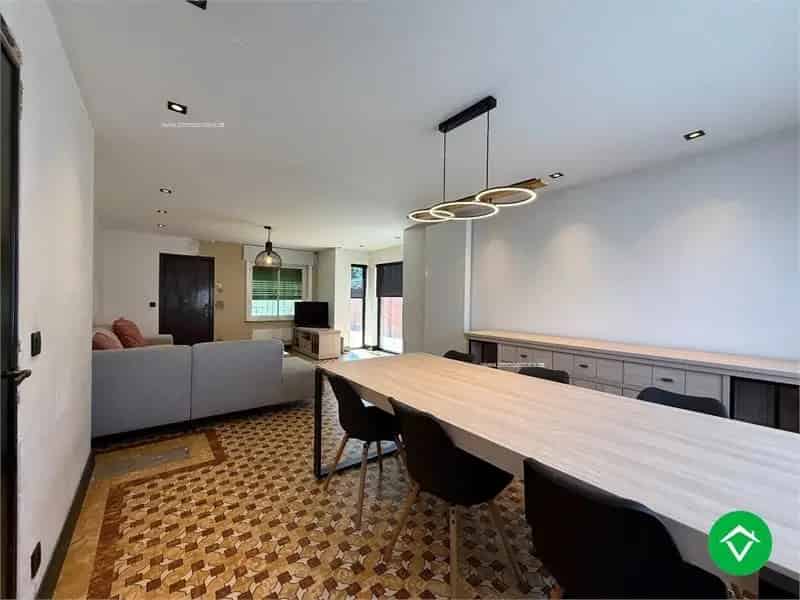 Te Koop Torhout: Instapklare Woning 2 slaapkamers (3 mogelijk)