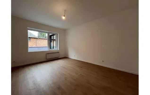 Huur 1 slaapkamer appartement van 67 m² in Namur