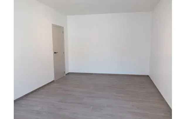 Huur 2 slaapkamer appartement van 75 m² in Bruges