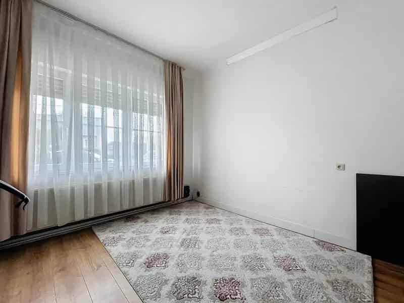 Huis te huur Tienen: Instapklare woning met tuin en garage