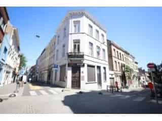 Appartement te koop Schaarbeek - gerenoveerd 2 slaapkamers