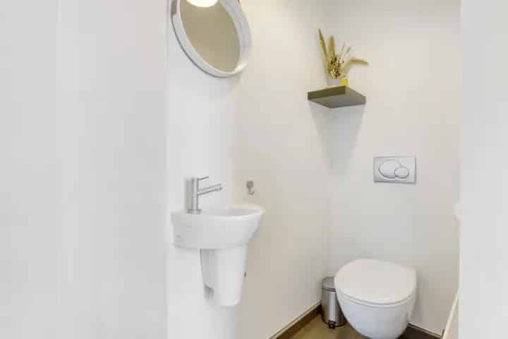 Huis te koop in Retie: Gelijkvloerse woning met woonkamer en gastentoilet
