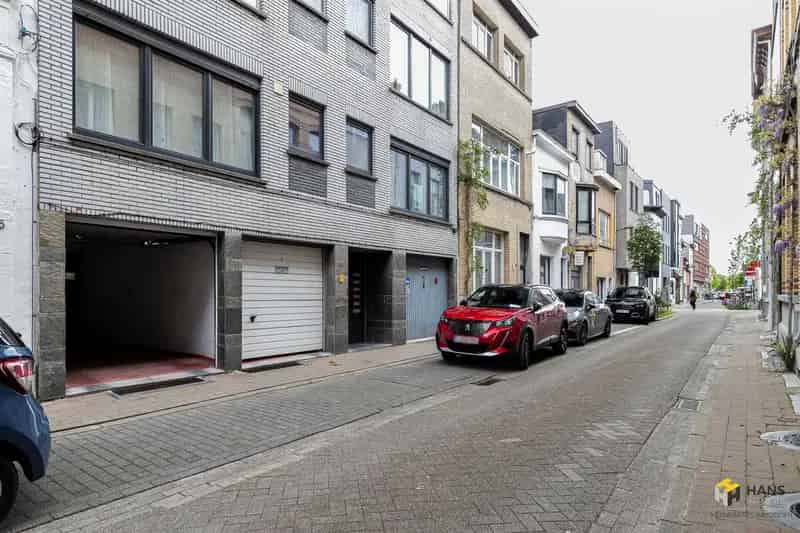 Garage te koop Berchem nabij Groen Kwartier
