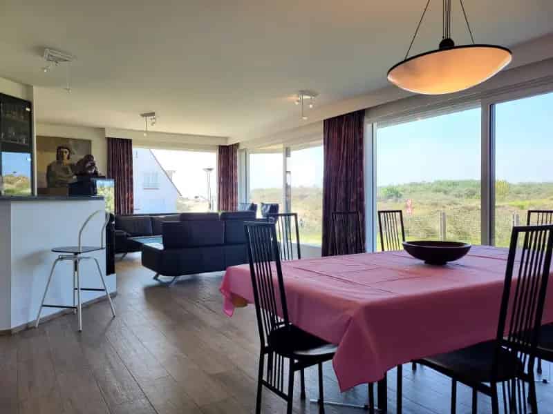 Appartement te koop Oostduinkerke: Exclusief 3 slaapkamers, duin- en zeezicht