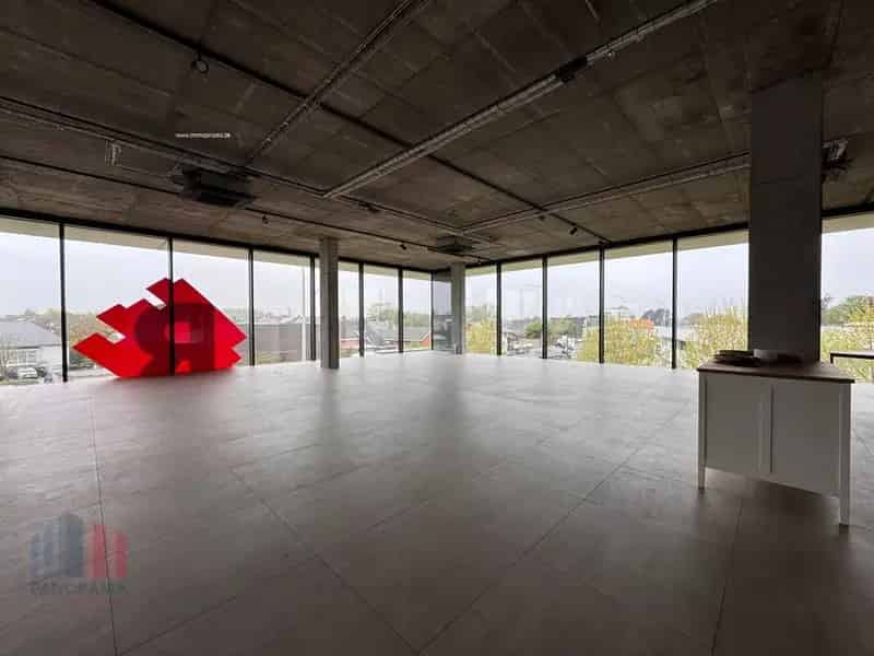 Kantoorruimte te huur Tielt 561m² Nabij E40