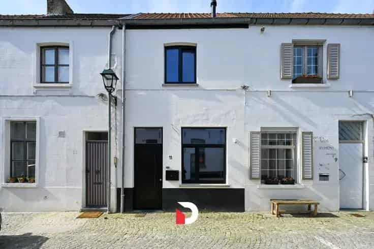 Huis Te Koop Damme: Gerenoveerde Stadswoning 2 Slaapkamers