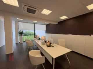 Kantoor te huur Gent - 300m² medische praktijk