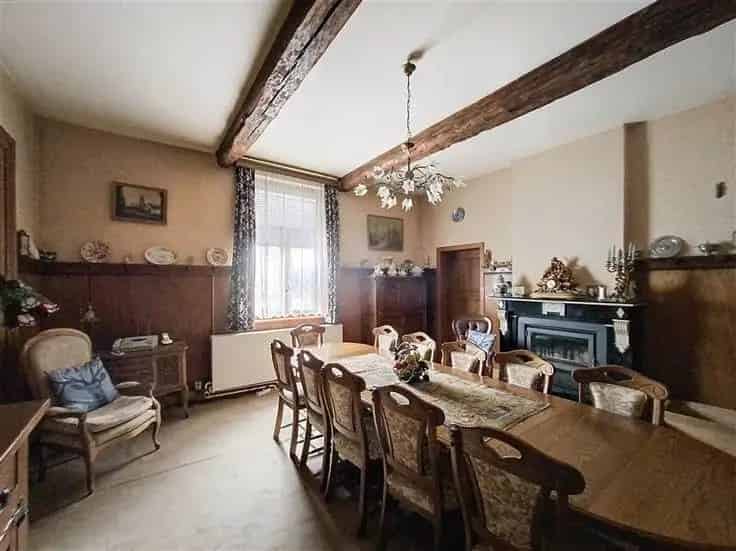 Huis Te Koop 500m² 6 slaapkamers Grote Tuin