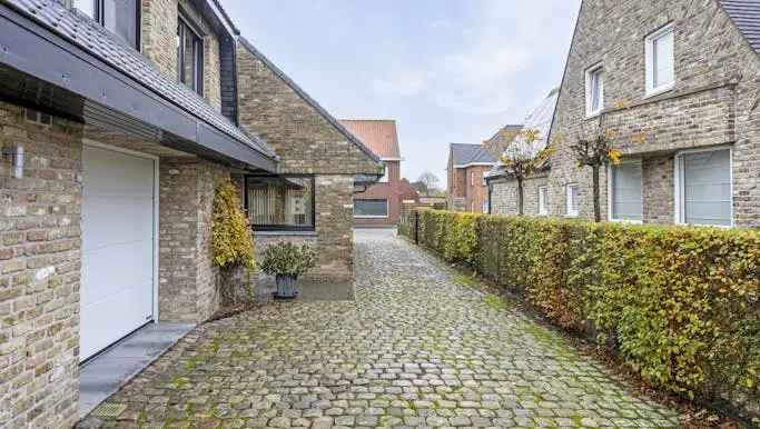 Kantoor met woning te koop in Koningin Astridstraat 38, Veldegem - Dewaele