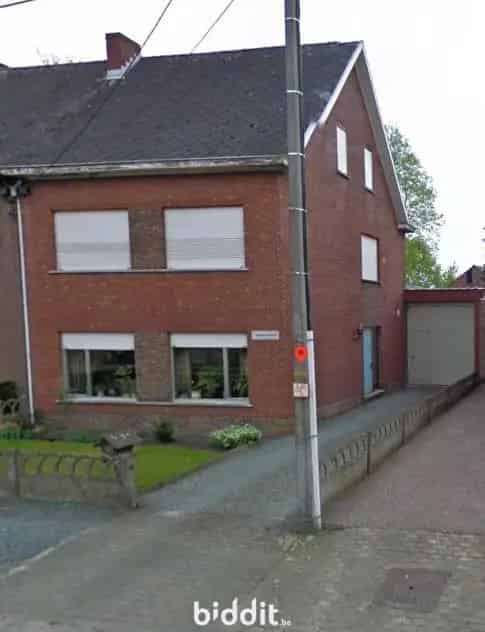 Halfopen Woning te Koop - Ruime Garage en Tuin