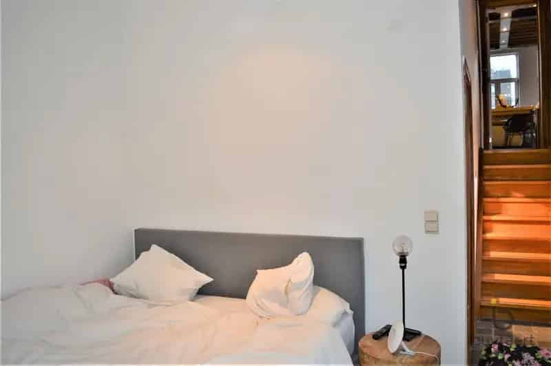 Appartement te huur Vlaamse Kaai 100m2 2 slaapkamers