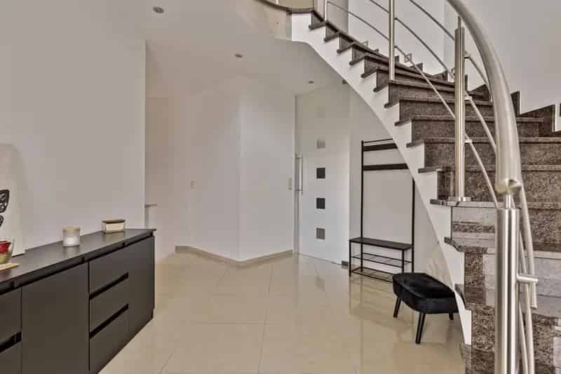 Statige Energiezuinige Villa 3 Slaapkamers Nabij Leuven Hasselt