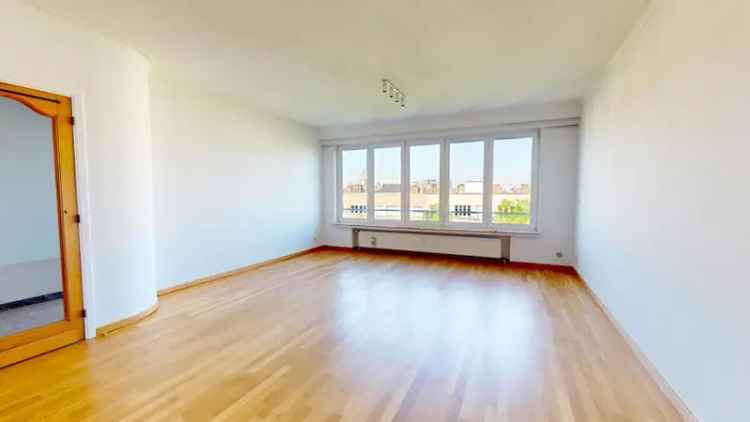 Appartement te Schaerbeek 2 slaapkamers gerenoveerd