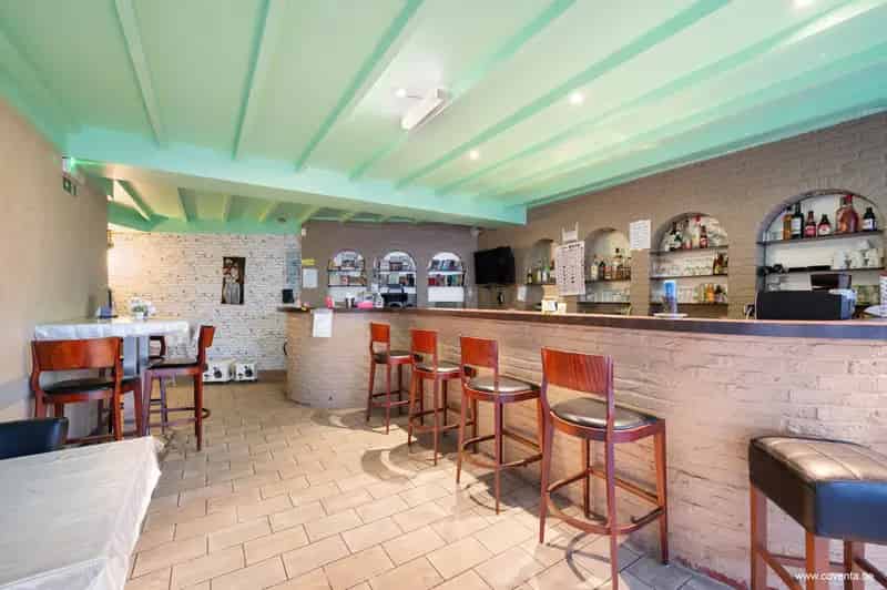 Opbrengsteigendom Roeselare 2 Appartementen Handelspand