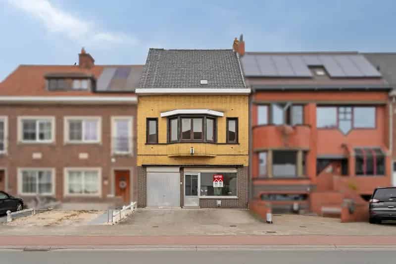 Rijwoning te renoveren Waregem 3 slaapkamers garage tuin