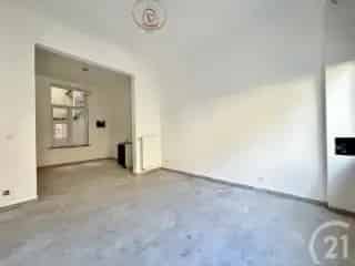 Handelspand Oudergem - VBC65458 - Gerenoveerd - Metro Pétillon