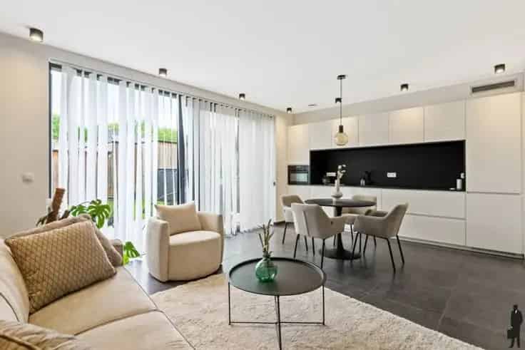 BEN Appartement Te Koop met Tuin en Parking