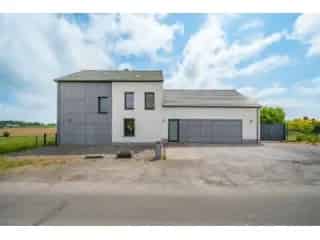 Villa te koop Ouffet - gerenoveerd - 172m² - 3 garages