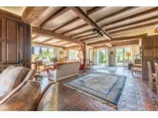 Villa te koop Alsemberg 415m² 4 slaapkamers zwembad