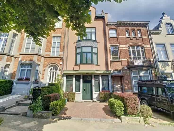 Huis te Koop Ukkel Avenue Coghen 6 slaapkamers