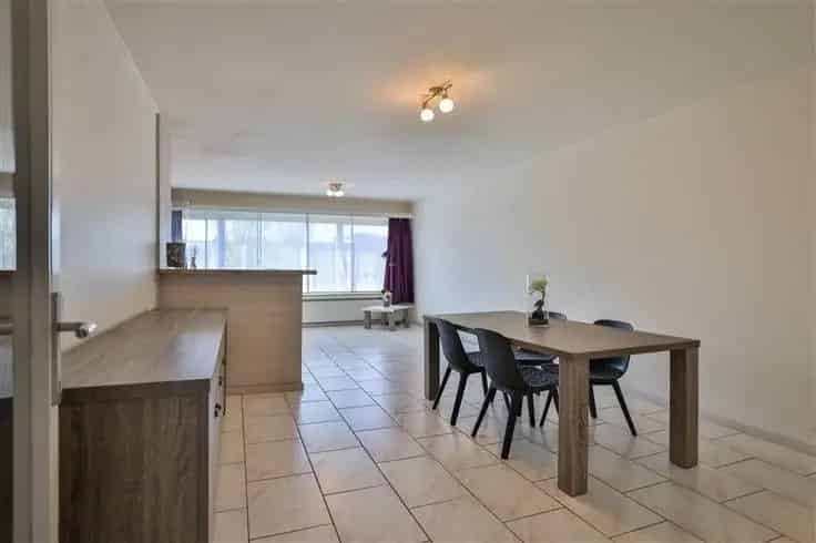 Appartement Te Koop 2 Slaapkamers Rustige Wijk Garage