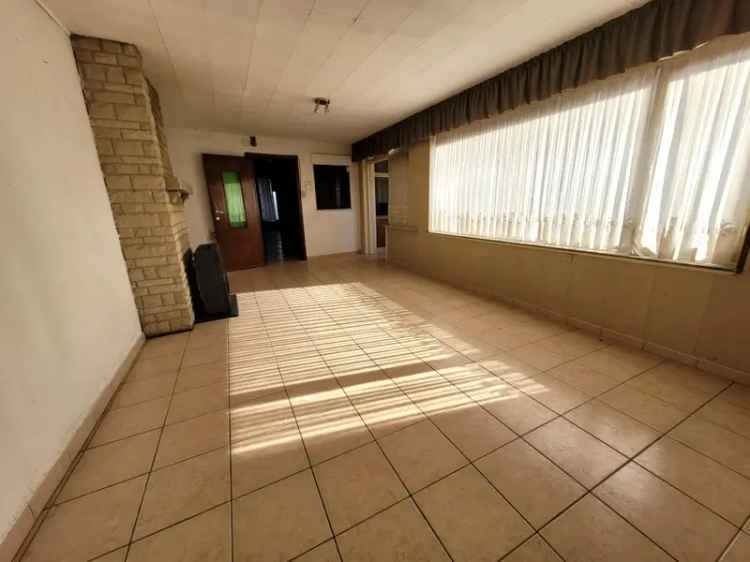 Grote woning te koop Gistel centrum Garage 4 slaapkamers