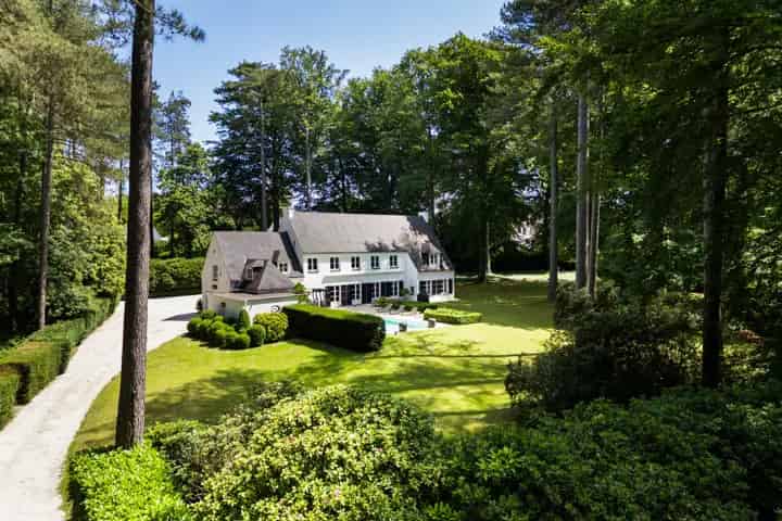 Villa te Braine l'Alleud 5 slaapkamers 3 badkamers gerenoveerd