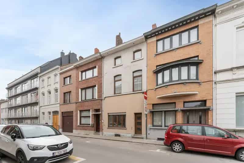 Ruime woning te renoveren Kortrijk