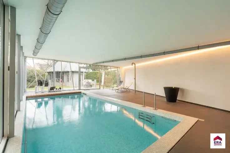 Luxe Villa te Koop Brussel - Binnenzwembad 4 slaapkamers