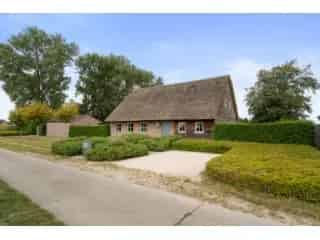 Huis te koop Olsene - Exclusieve woning met tuin en weide