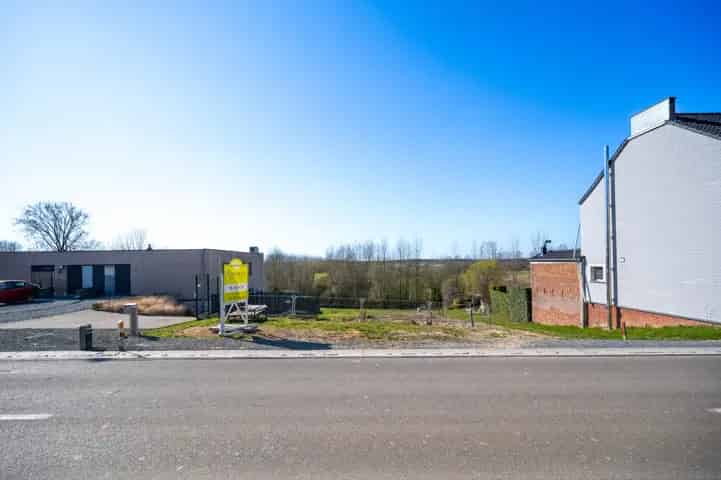 Bouwgrond Biévène: Rustig Bouwen, Vlotte Start