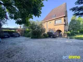 Villa te koop Estaimbourg 5 slaapkamers grote tuin zwembad