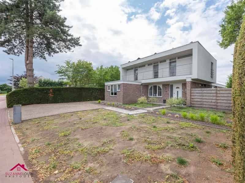 Huis te huur Kinrooi: 3 slaapkamers, garage, tuin
