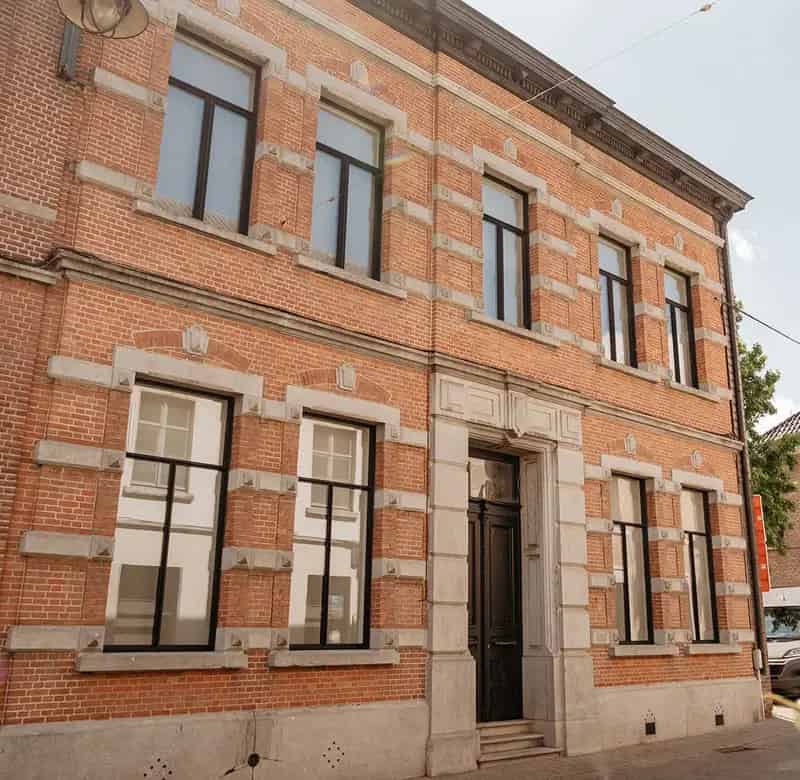 Herenwoning te koop in Hamme: 6 slaapkamers, 2 badkamers