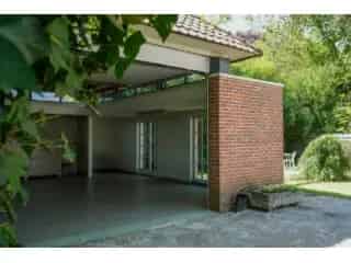 Handelspand te koop: Exclusieve Villa met Bijgebouwen