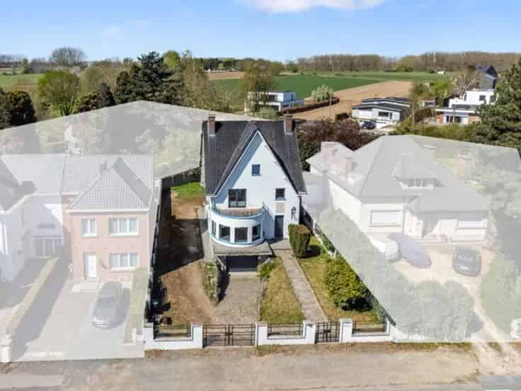 Gerenoveerde Villa te Koop met Bouwgrond