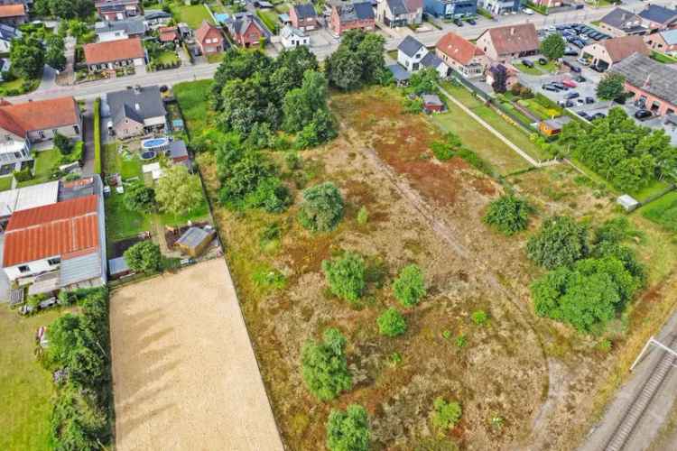 BOUWGROND VOOR RUIME OB VAN 18A80CA TE PELT (OVERPELT)