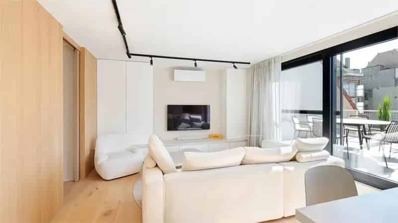 Penthouse te Koop Knokke 2 slaapkamers  volledig gerenoveerd