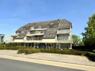 Appartement te koop Oostrozebeke 117m² Kantoorruimte Handelspand
