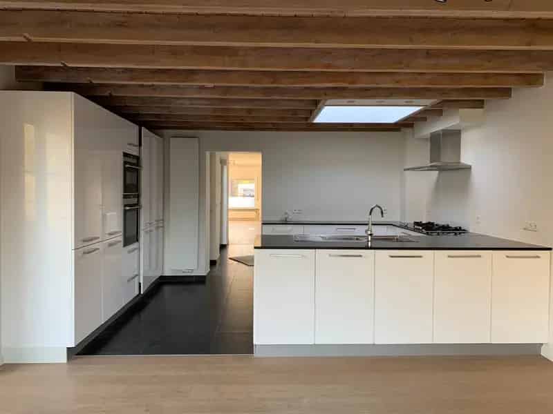 Huis te huur: Ruime gezinswoning met tuin nabij station